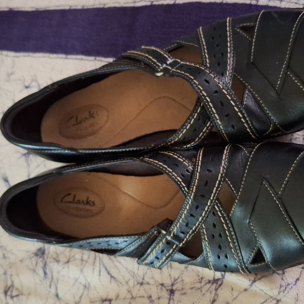 Clarks size 11